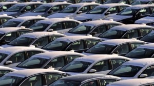 Les concessionnaires automobiles ne doivent pas dépasser un plafond de 152.000 importations de véhicules en 2016