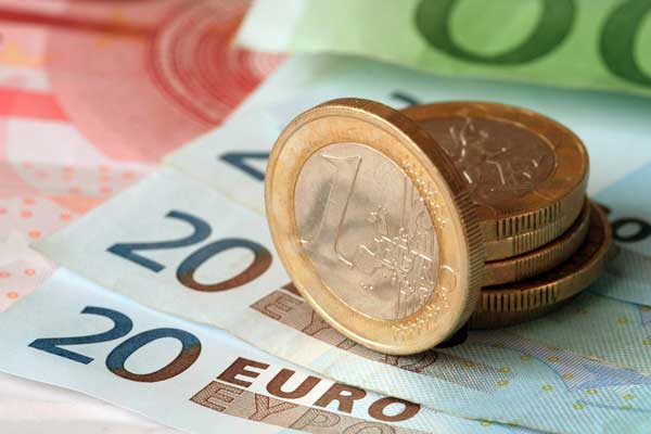 Une autre chute record du dinar algérien face à l'euro