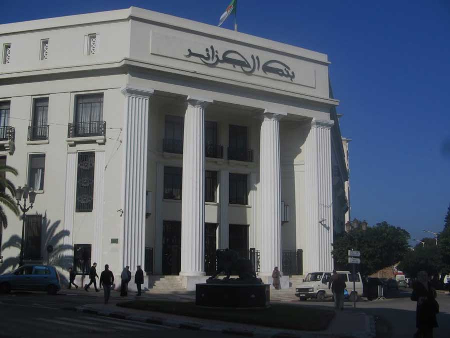 Banque d'Algérie : adoption d'un texte réglementaire régissant les bureaux de change