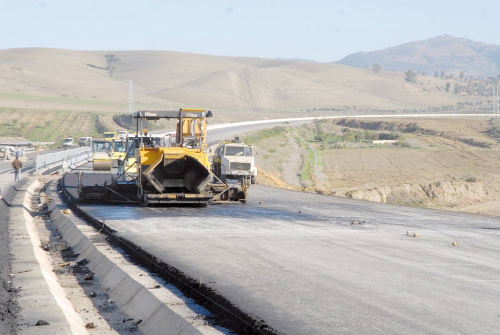 Autoroutes, lignes minières, métro : Rekhroukh fait le point sur les grands projets