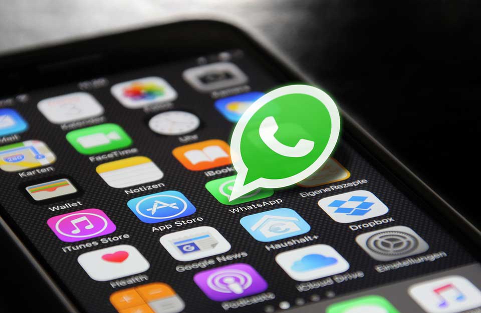 WhatsApp repousse la modification de ses conditions d'utilisation, face au tollé sur le partage des données