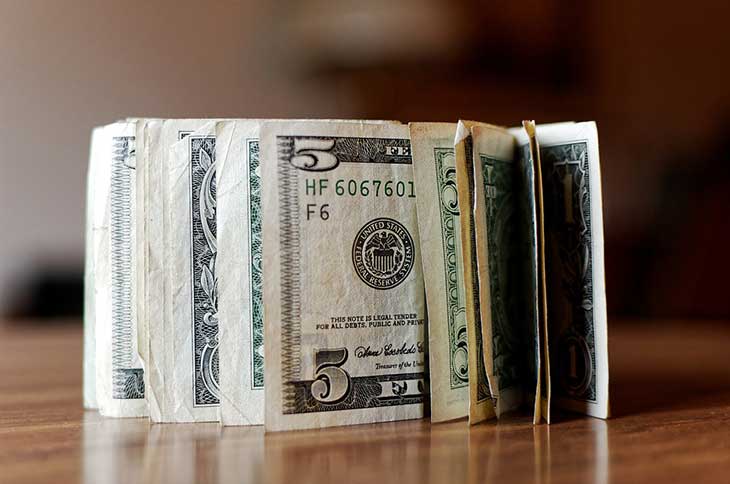 Taux de change : nouvelle baisse du dinar face au dollar