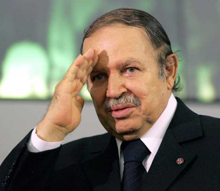 Décès de Abdelaziz Bouteflika : drapeau en berne pendant trois jours
