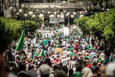 Détention de manifestants en Algérie : Le Canada 