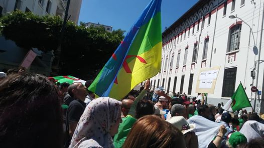 Hirak/ Drapeau amazigh : Treize détenus seront libérés lundi