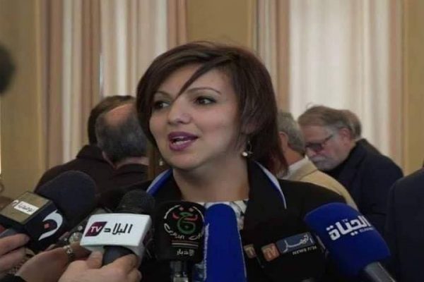 La ministre de la culture, Meriem Merdaci, démissionne de son poste