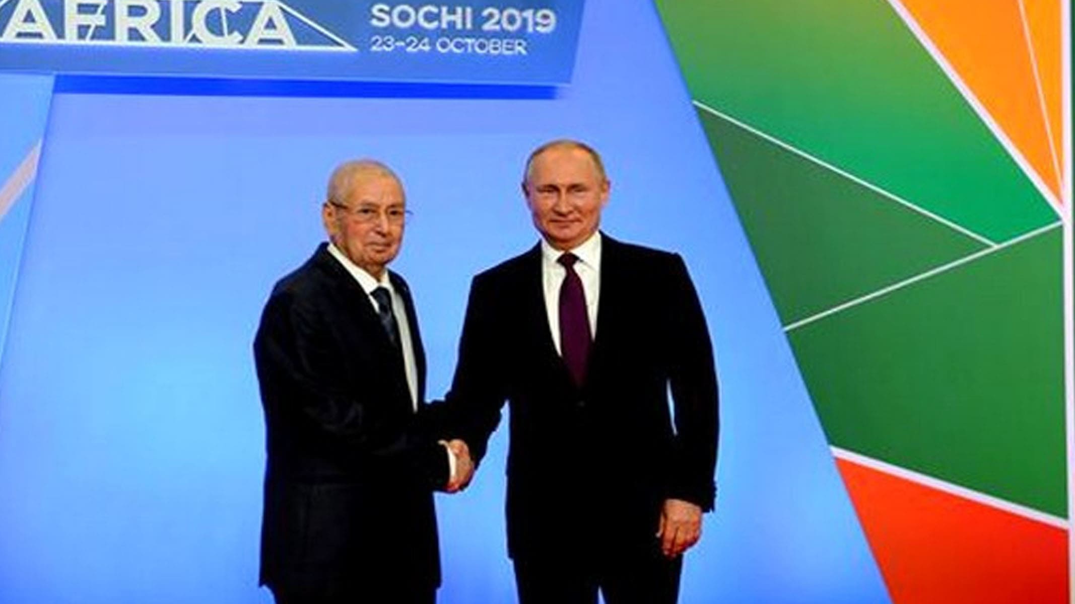 Le Kremlin qualifie de « normale » l’entretien entre Bensalah et Poutine