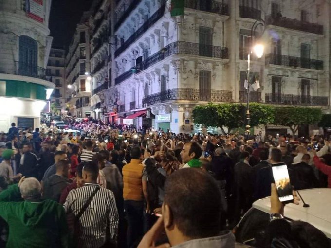 Alger : Manifestation nocturne contre les élections