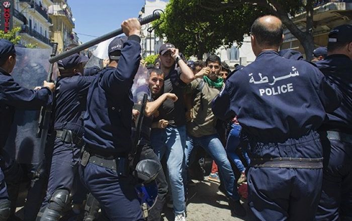 Hirak/Détenus : HRW dénonce une « répression généralisée »