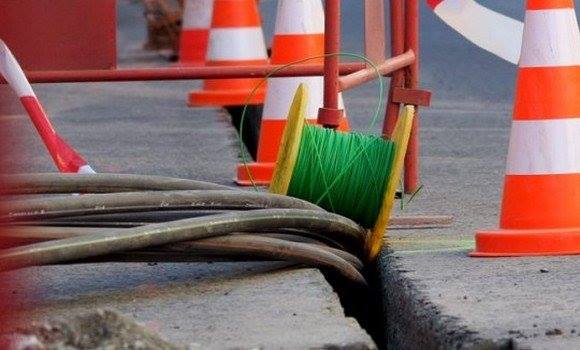 Algérie Télécom mise sur les micro-entreprises pour étendre la fibre optique