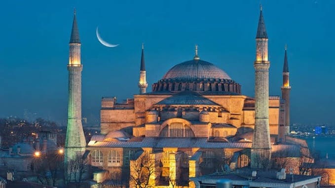 Turquie: Sainte-Sophie transformée en mosquée mais restera ouverte aux visiteurs