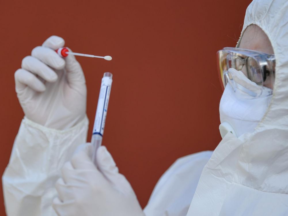 Le ministère de la Santé publie la liste des labos effectuant les tests PCR à 8800 DA