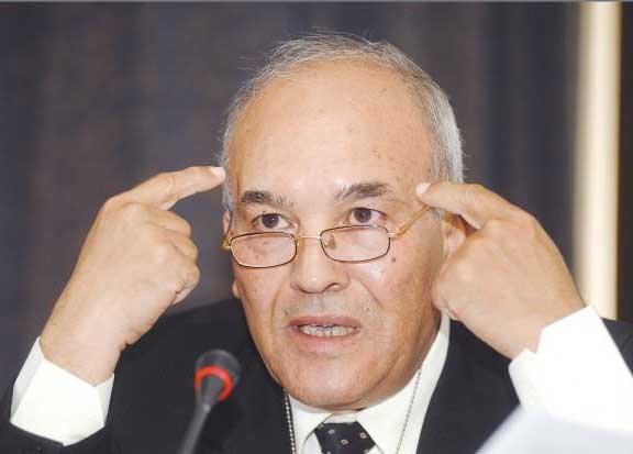 Mebtoul: «Le programme du gouvernement doit délimiter les prérogatives des institutions de contrôle »