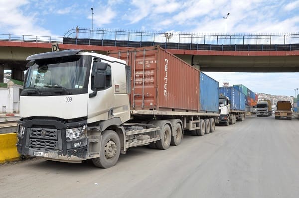 Port d'Alger: L'accès pour les camions porte-conteneurs fixée de 20h à 06h du matin