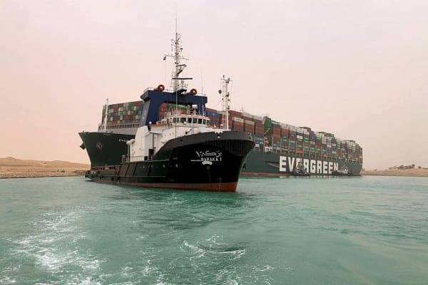 Le blocage du canal de Suez hier, a fait bondir de presque 6% les cours du pétrole