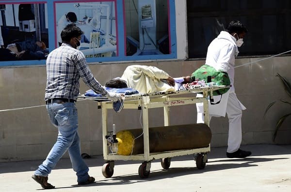 Le point sur la pandémie dans le monde : Le bilan en Inde dépasse les 300.000 décès
