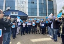 Soutien à Rabah Karèche : Sit-in de journalistes devant le siège du quotidien Liberté