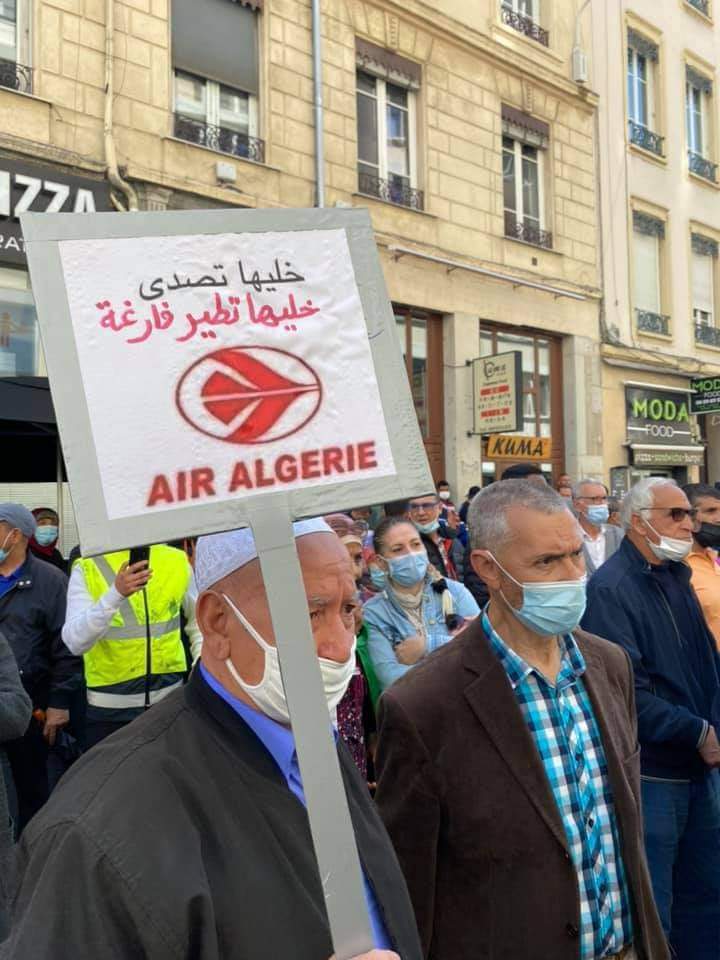 Réouverture des frontières : Manifestations de la communauté algérienne ...