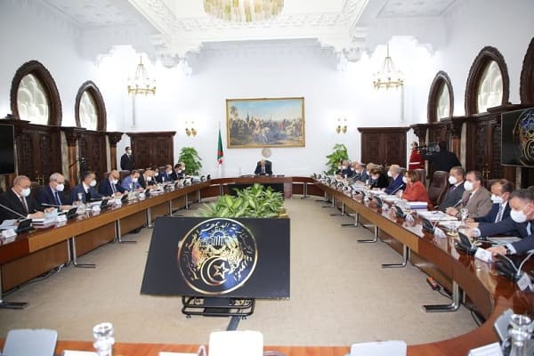 Le président Tebboune préside dimanche une réunion du Conseil des ministres