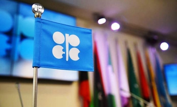 Réunion OPEP+ : une réduction de la production de 100.000 b/j à l’étude