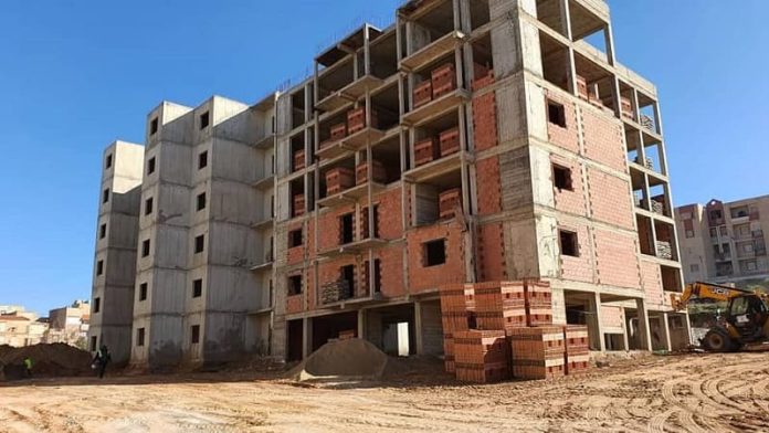 Belaribi : lancement de la réalisation de 15000 logements AADL