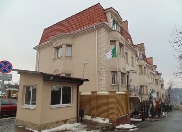 Guerre en Ukraine : L'ambassade d'Algérie à Kiev suspend temporairement ses activités