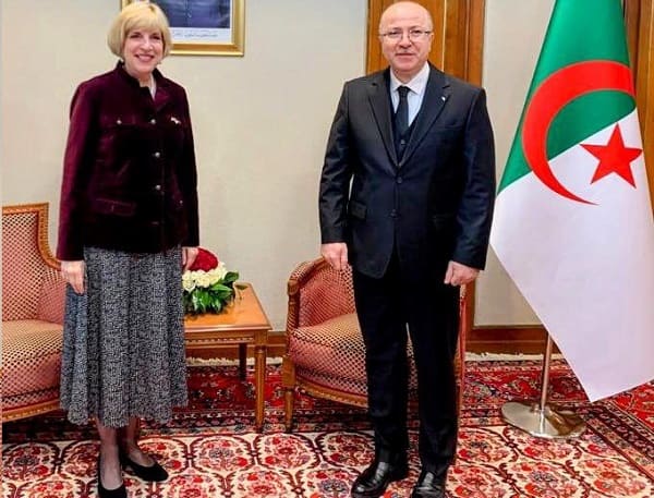 Le Premier ministre reçoit ambassadrice des États-Unis en Algérie