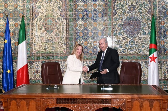 Algérie-Italie: signature d'une déclaration conjointe et 4 mémorandums d'entente et de coopération