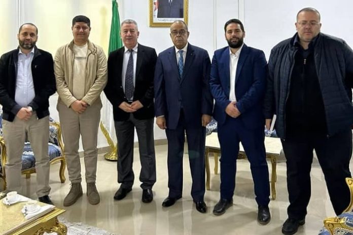 Industrie pharmaceutique : Aoun reçoit une délégation du SNAPO