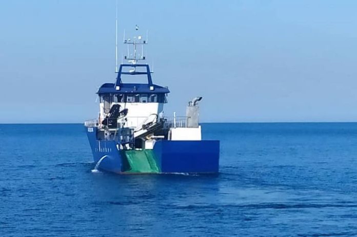 Boumerdes : réception du 3e bateau de pêche en haute mer