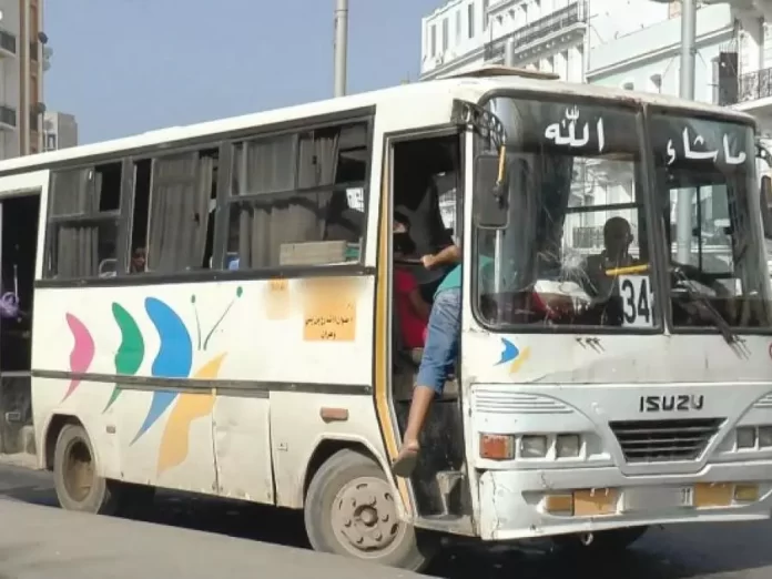 Deux chauffeurs de bus condamnés à 2 ans de prison pour mise en danger de la vie de voyageurs