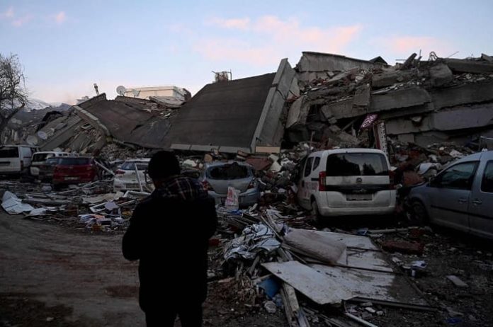 Turquie et Syrie : le bilan du séisme s'alourdit à plus de 20.000 morts