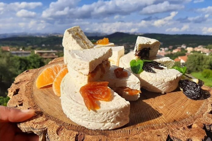 Festival international du fromage : une trentaine de producteurs attendus jeudi à Tizi-Ouzou