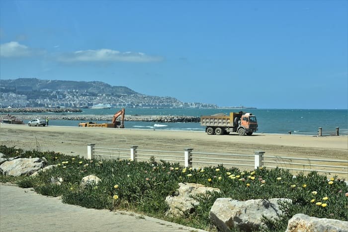 Le wali d'Alger, Mohamed Abdenour Rabhi, a inspecté, mardi, les deux projets d'aménagement du parc «Dounia» et de la façade maritime des «Sablettes»