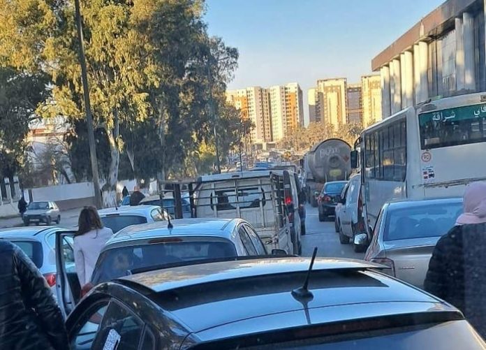 Décongestion du trafic routier à Alger : les mesures prises par la wilaya